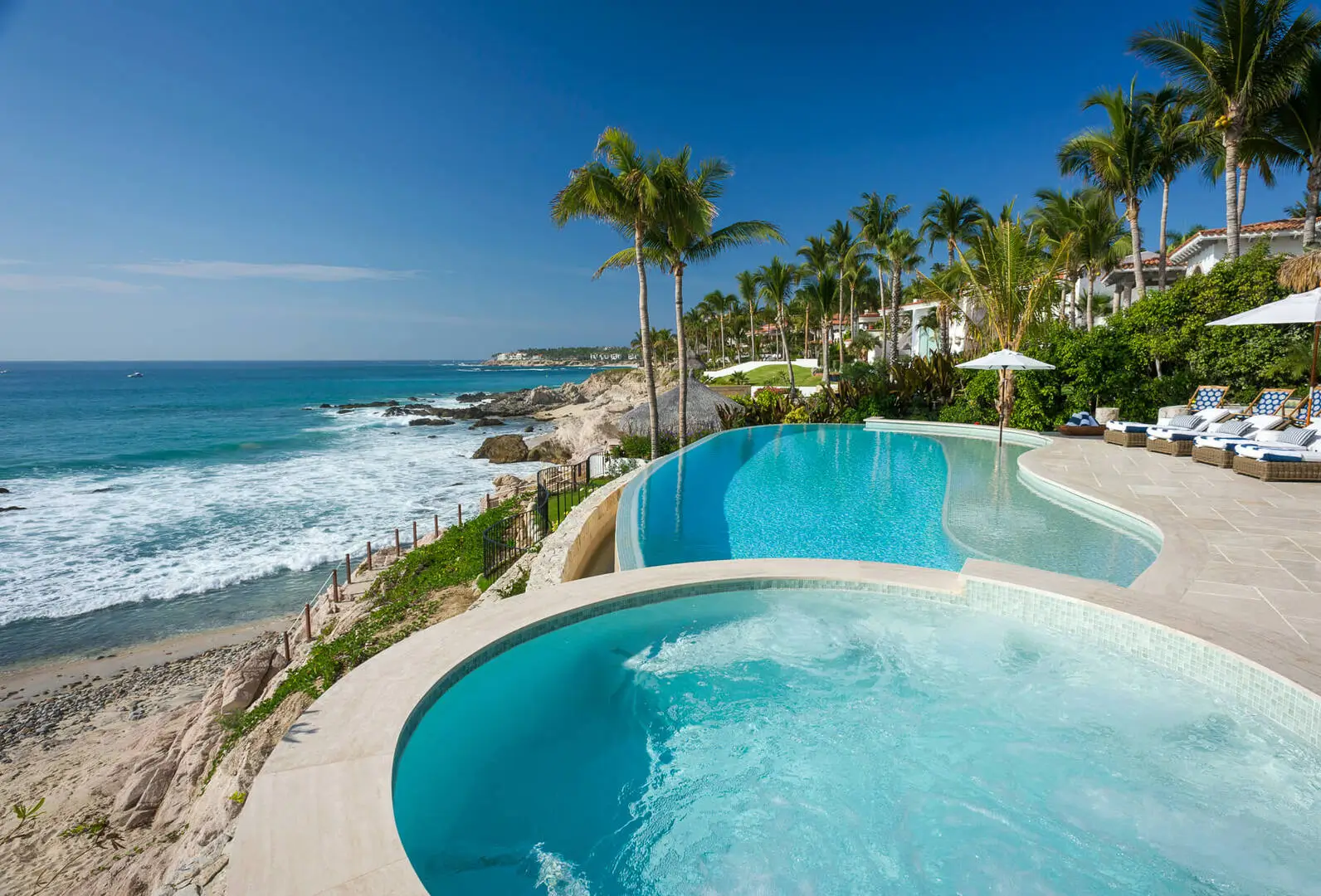 Modern Homes in Own Cabo