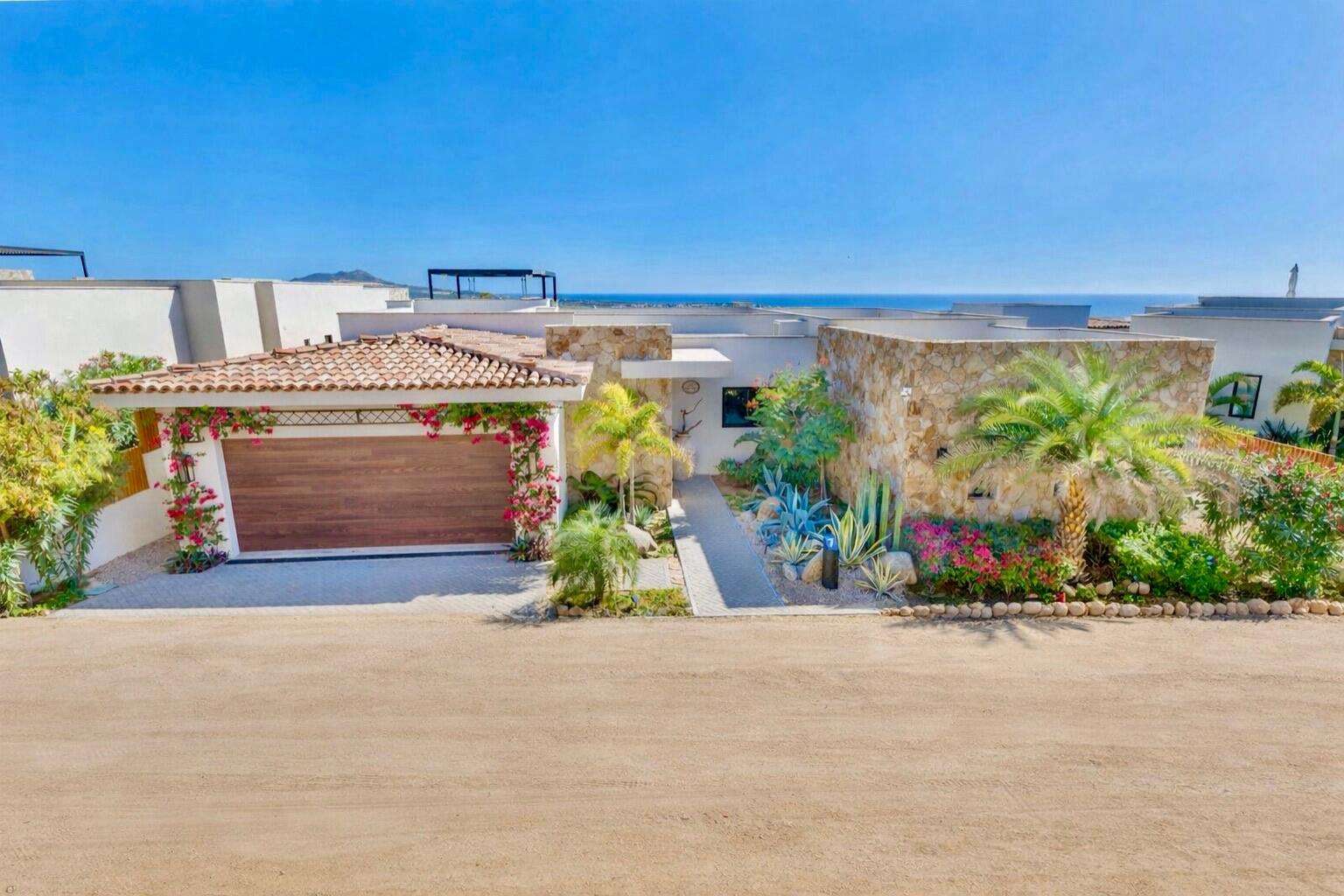 Los Cabos El Tule-Inland:General Rare investor opportunity in the San José Corridor. 2 luxury residences fully completed and move-in ready. 8 additional units with land secured and full blueprints in place -- ready to build to buyer's vision. At for sale