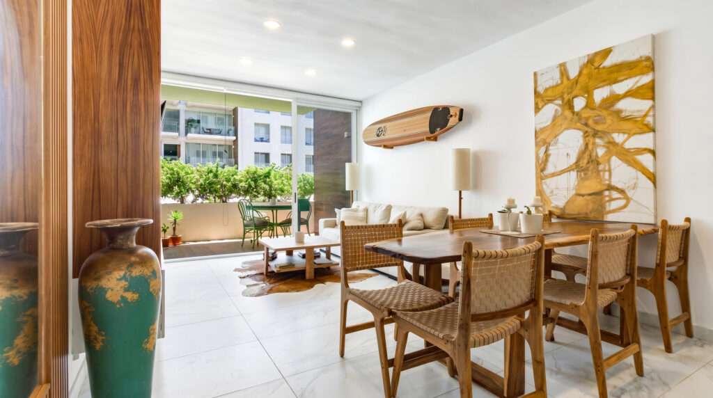 Los Cabos Marea Los Cabos It is hard not to love this perfect combination of style and location in this beautifully furnished 2-bedroom, 2-bathroom condo situated in the heart of Cabo San Lucas. Designed for modern living, this residence offers an open-concept layout, quality finishes, and abundant natural light throughout. The best feature of this unit is the oversized patio located on the pool deck. Residents enjoy peace of mind along with access to features designed for relaxation and convenience. Whether as a full-time residence, vacation getaway, or rental property, this condo offers versatility and strong appeal. Step outside and you're just moments away from Cabo's vibrant restaurants, lively bars, boutique shops, supermarkets, the Marina and walking distance to the most popular Beach in Los Cabos El Medano – Oasis San José, San Jose del Cabo, San Jose del Cabo, BS