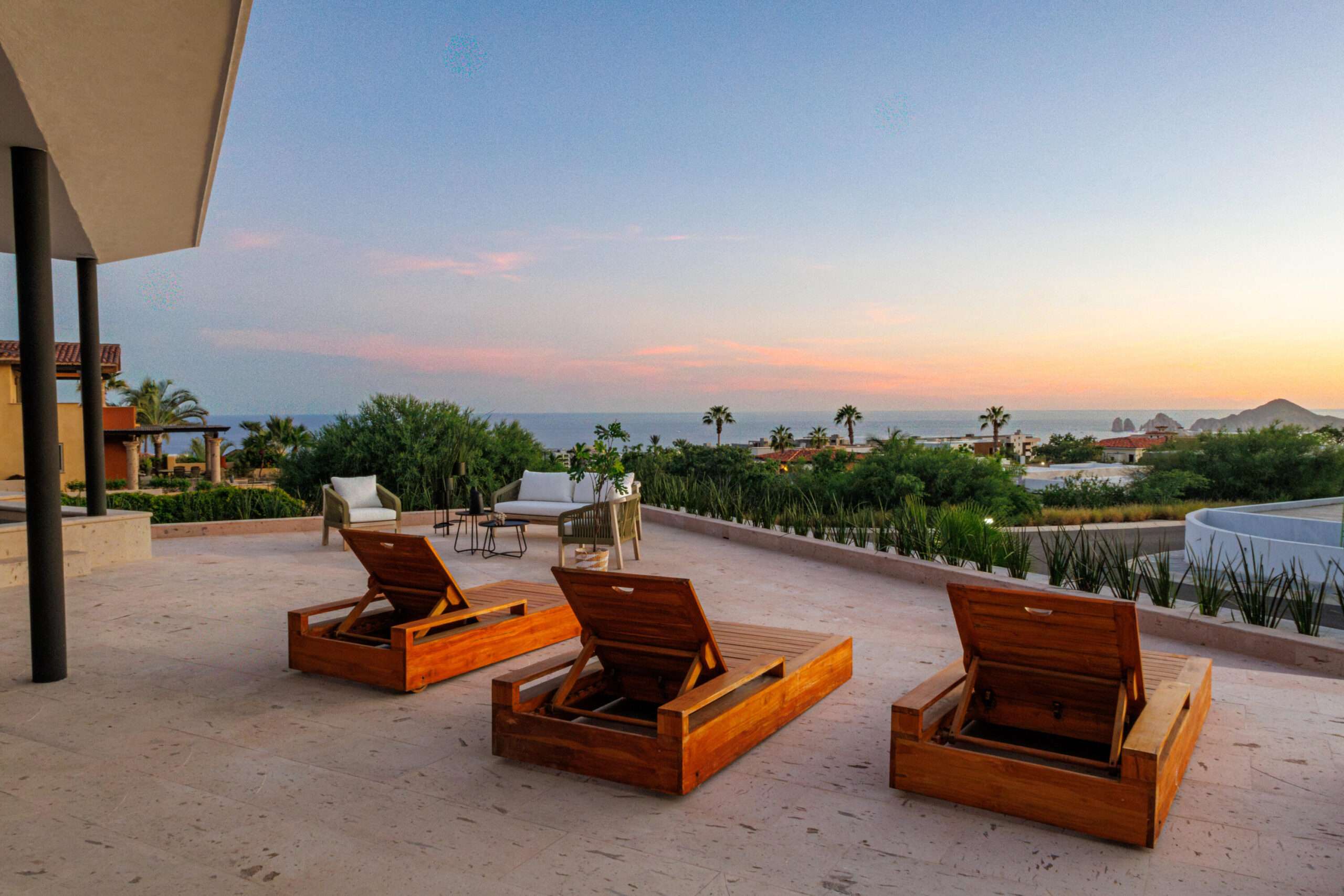 Los Cabos El Tule-Inland:General Rare investor opportunity in the San José Corridor. 2 luxury residences fully completed and move-in ready. 8 additional units with land secured and full blueprints in place -- ready to build to buyer's vision. At for sale