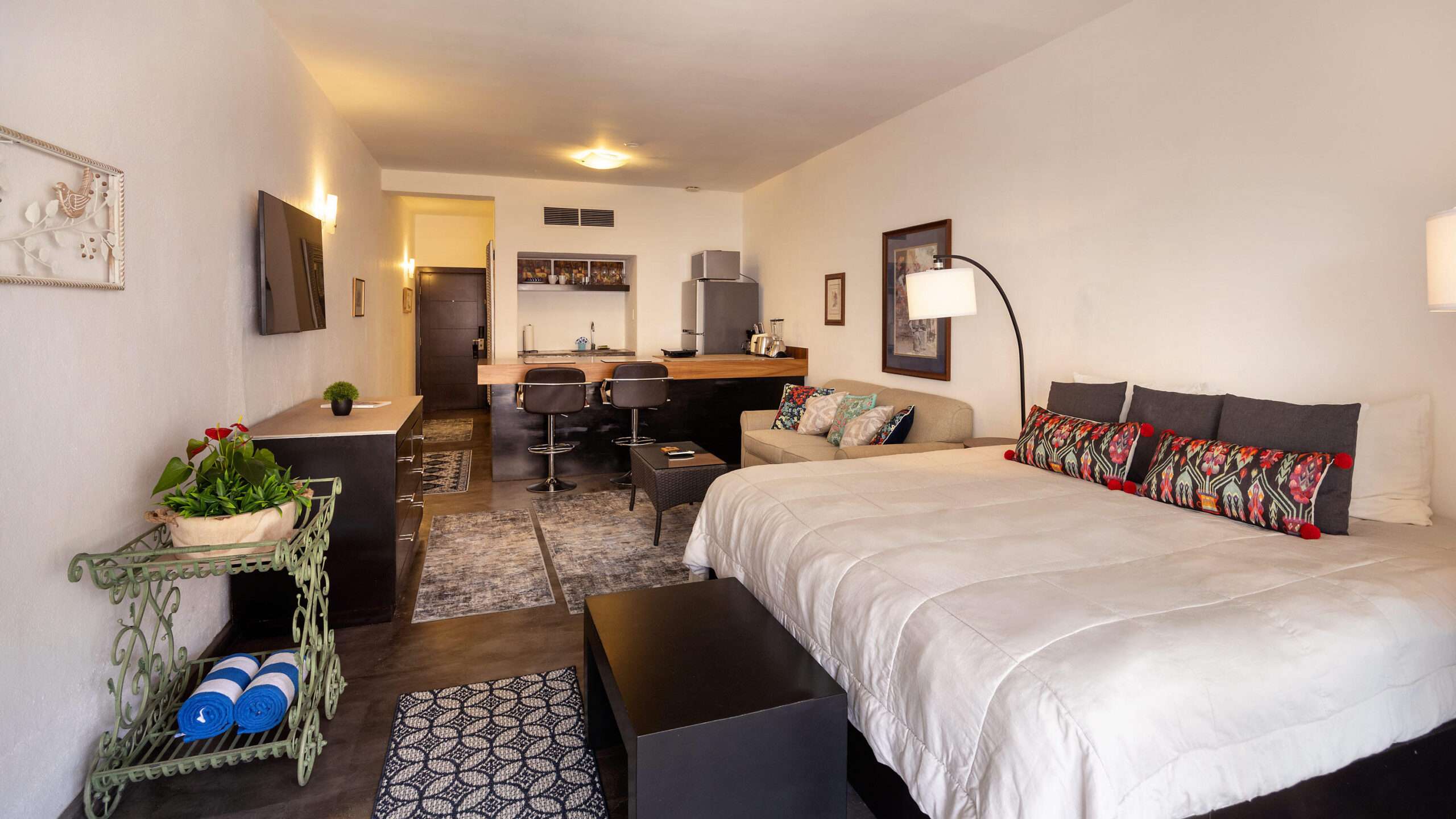 Los Cabos Puerta Cabos Village – 3757 Blvd. Constituyentes, Cabo San Lucas, BS