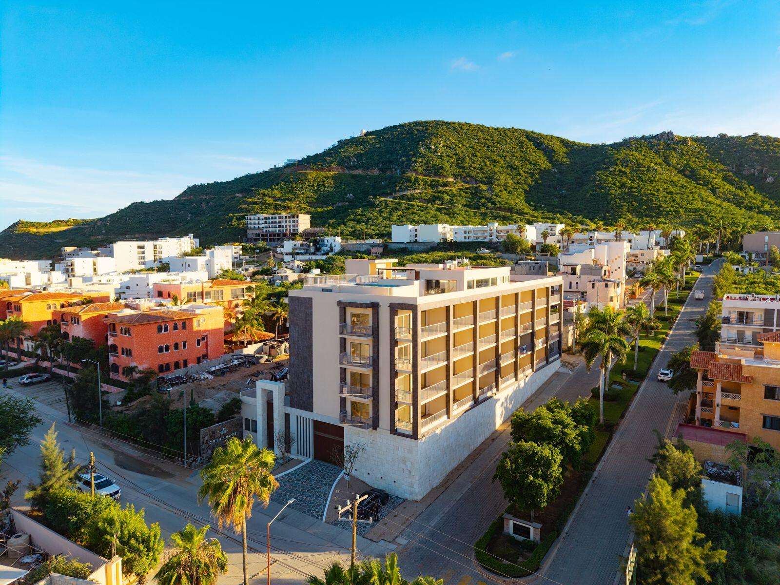 Los Cabos Cora Aqua Tower, located within Club Campestre San José del Cabo, one of Los Cabos' premier gated communities. Features 2 bedrooms, 2 full bathrooms, a guest half bath, TV room, laundry room, ocean for sale